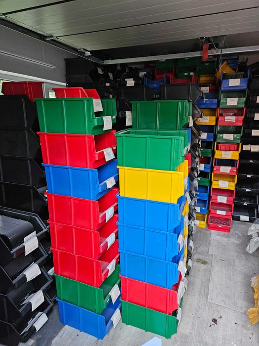 Pojemnik magazynowy 450x300x210mm CZARNY