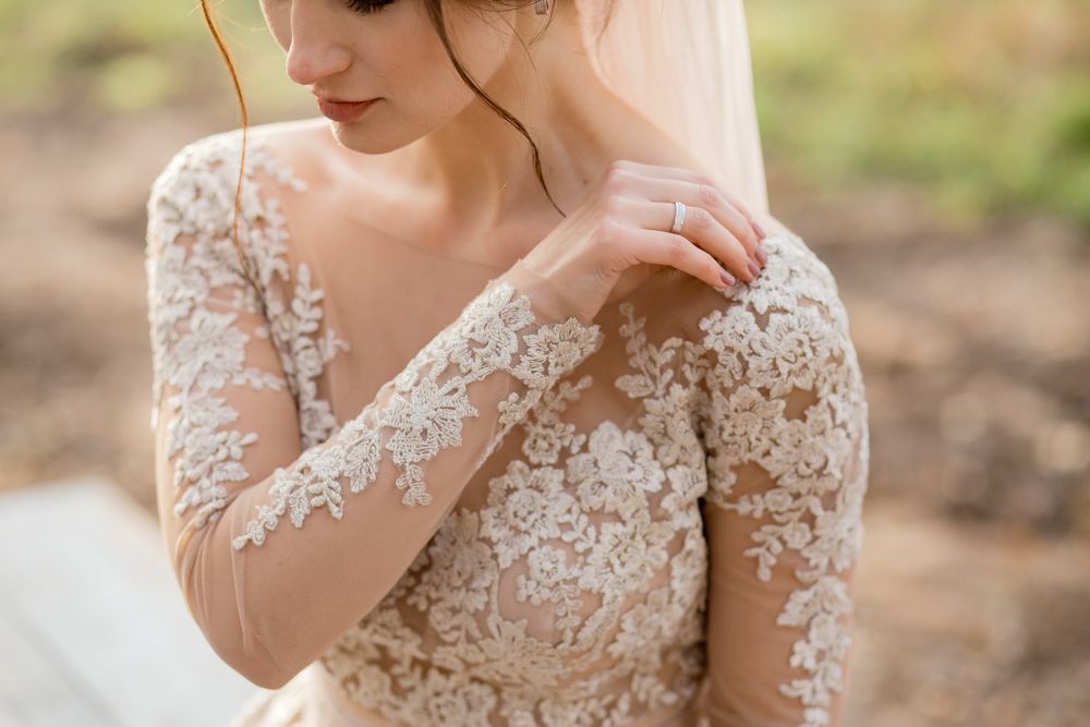 Авторська сукня ручної роботи — ідеальна на весілля, розпис або вечір