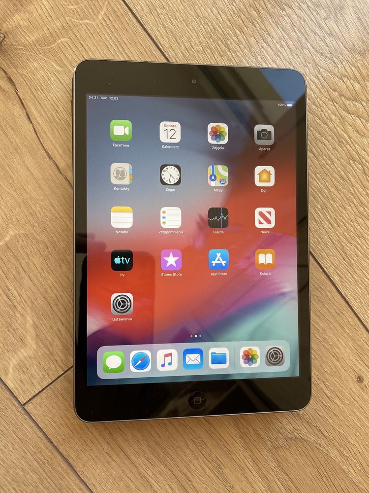 Idealny iPad MINI 2 64 GB A1489 SPACE GRAY w bardzo dobrym stanie + do