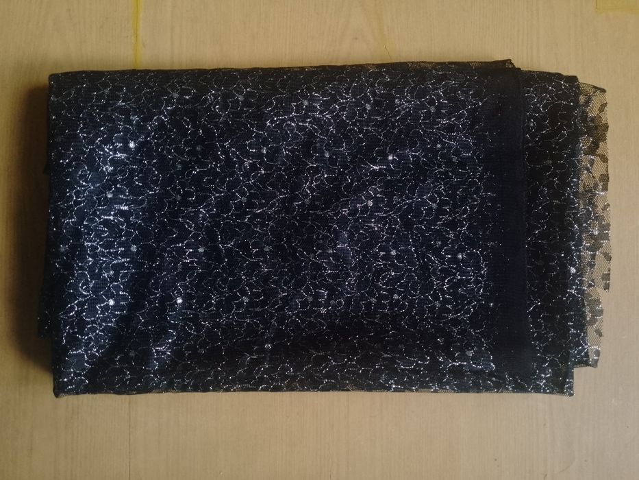 Продається тканина.