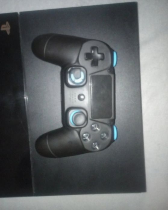 Ps4 fat + okablowanie + pad + kabel hdmi