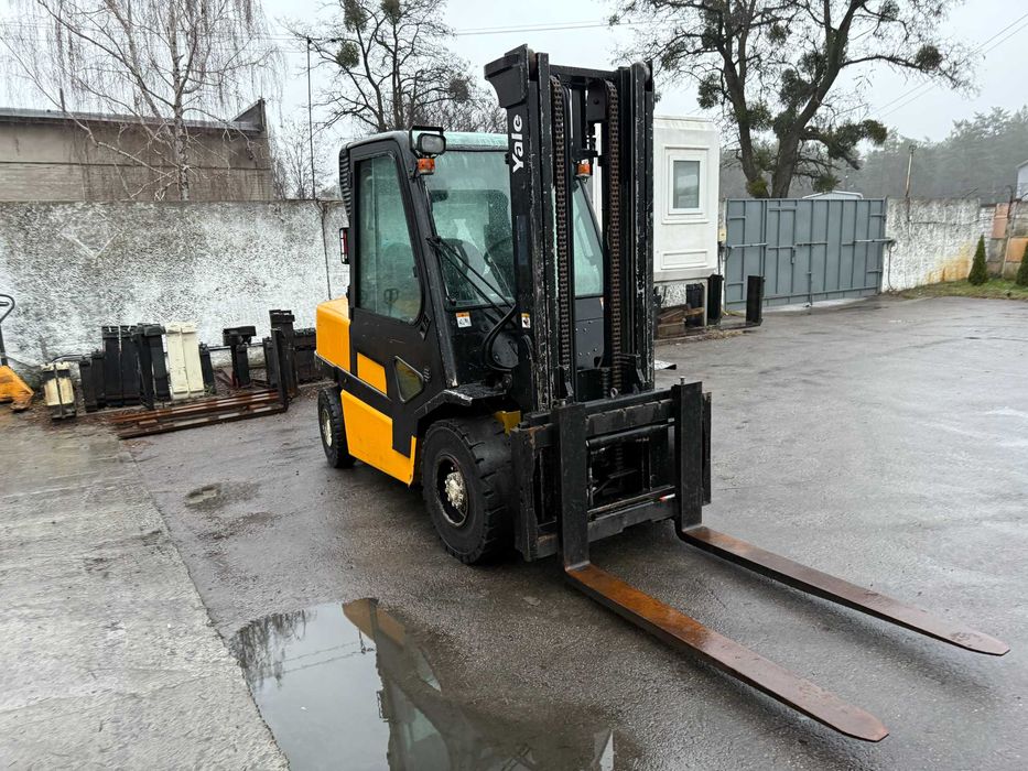 Навантажувач вилковий YALE GLP45MJ