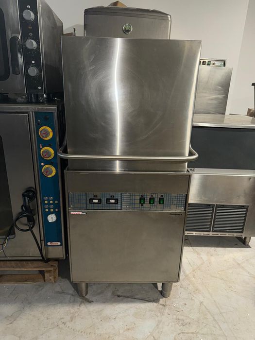 Máquina de lavar loiça industrial