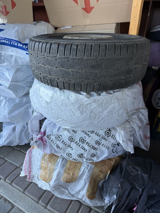 Зимові шини Michelin 225/70R15С