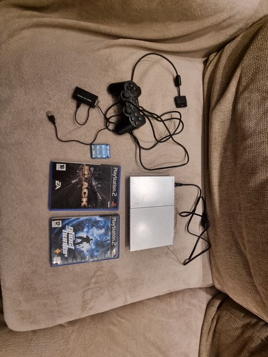 Playstation 2 srebrna 90004