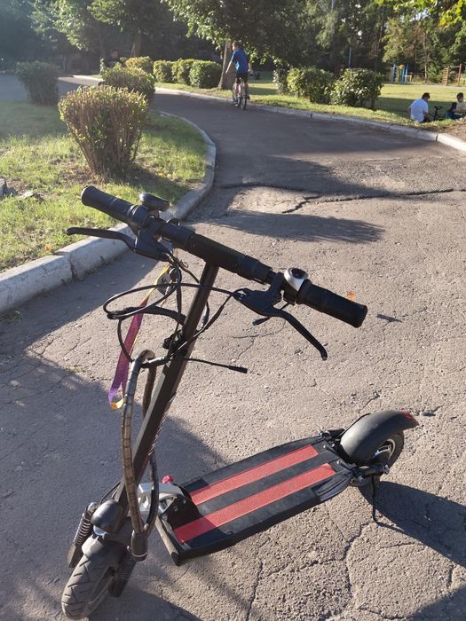 Елеутро самокаті Kugo m4pro