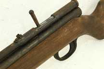 Carabina de pressão de ar antiga, tipo “Pump", calibre 5,5 mm