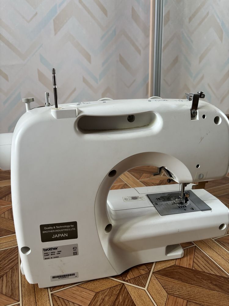 Швейна машинка Brother comfort 25A