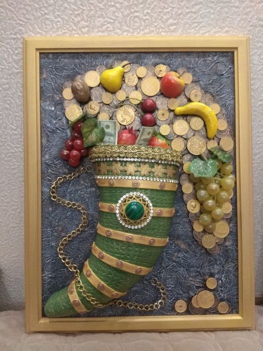 Картина панно Рог изобилия ручной работы с малахитом