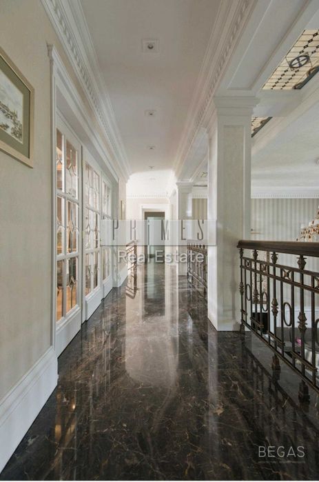 Оренда будинку Іванковичі 800 м² територія 2га, озеро та гостьовий буд