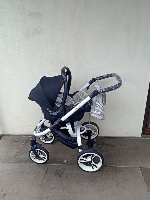 Wózek 3/1,4/1 Bebetto Holland z fotelikiem maxi Cosi