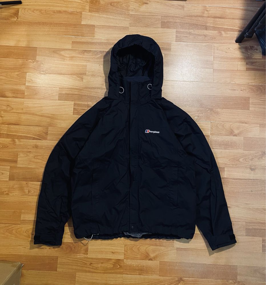 (XS,S,M) Черная весенняя курточка на мембране BERGHAUS куртка мембрані