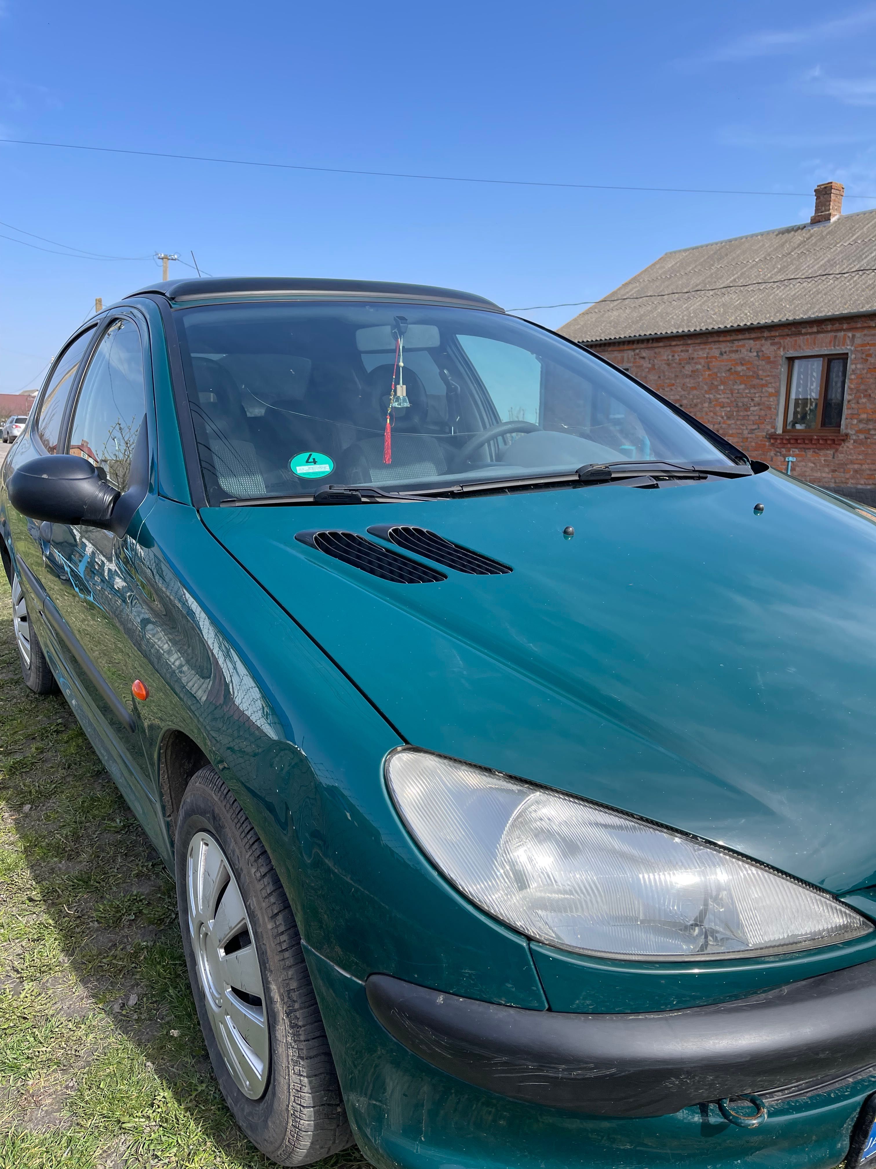 Peugeot 206 1999p