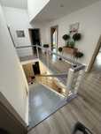 Schody wewnetrzne z balustradami