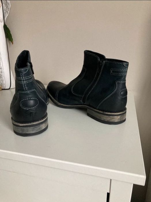 Buty, botki skórzane Lasocki 41/42, stan bardzo dobry.