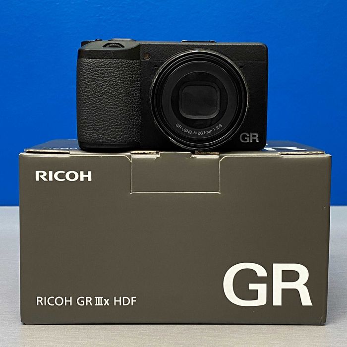 RICOH GR IIIx HDF (24.2MP)
