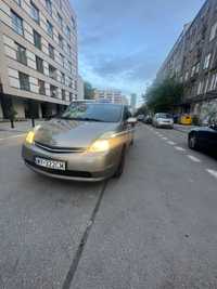 Toyota Prius z gazem i licencję Taxi Warszawa