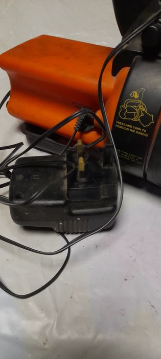 Фонарь галогеновий