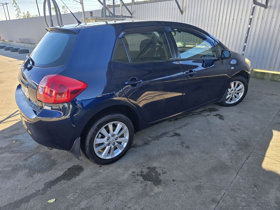 Продам Toyota Auris 2008