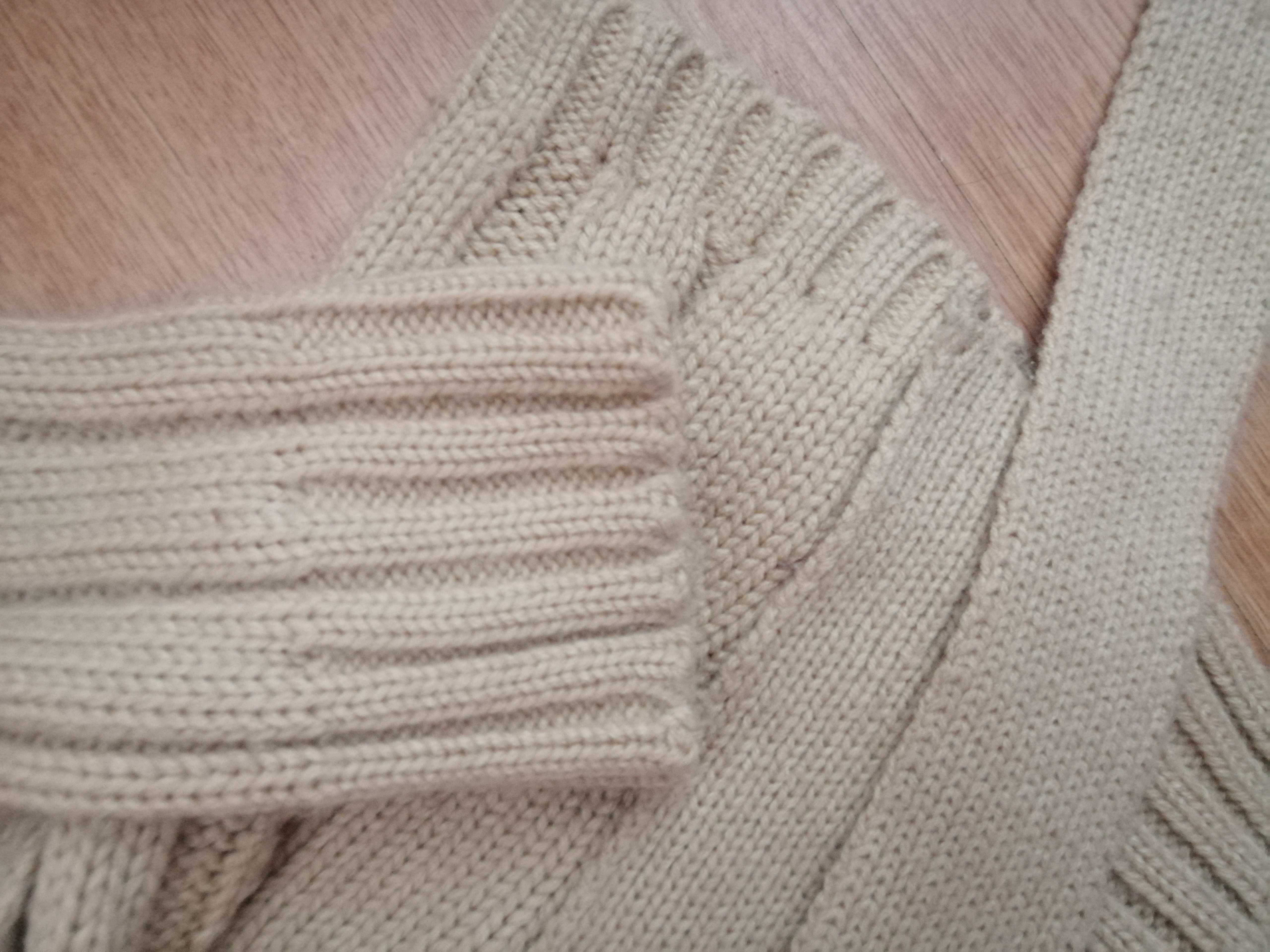 Sweter z kapturem rozpinany r M