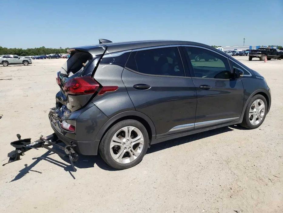 Бампер Chevrolet Bolt