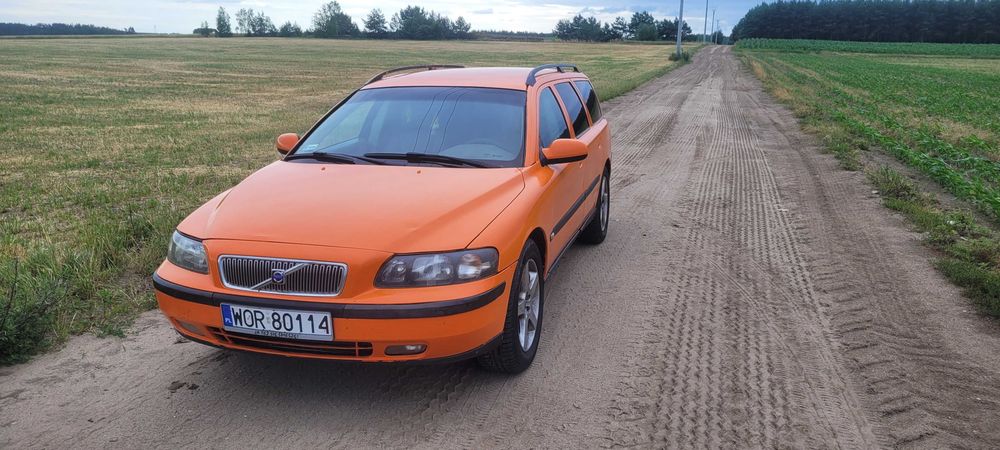 Sprzedam volvo v70 kombi 2.4 d5 163 km 2003r