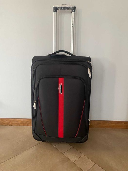 wings валіза чемодан на 4колесах Польша