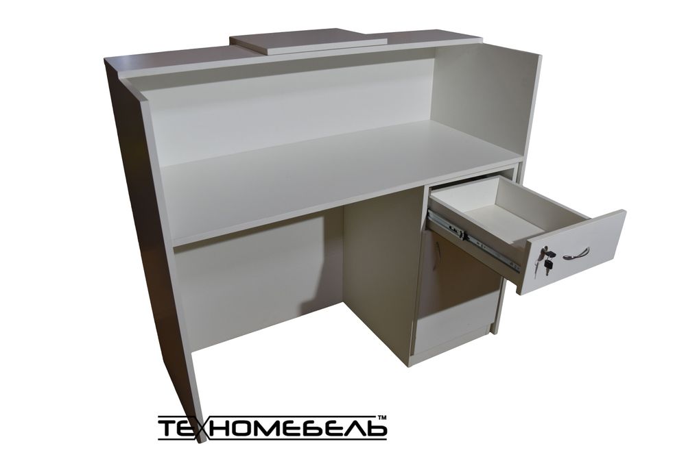 Есть в наличии, стойка ресепшн