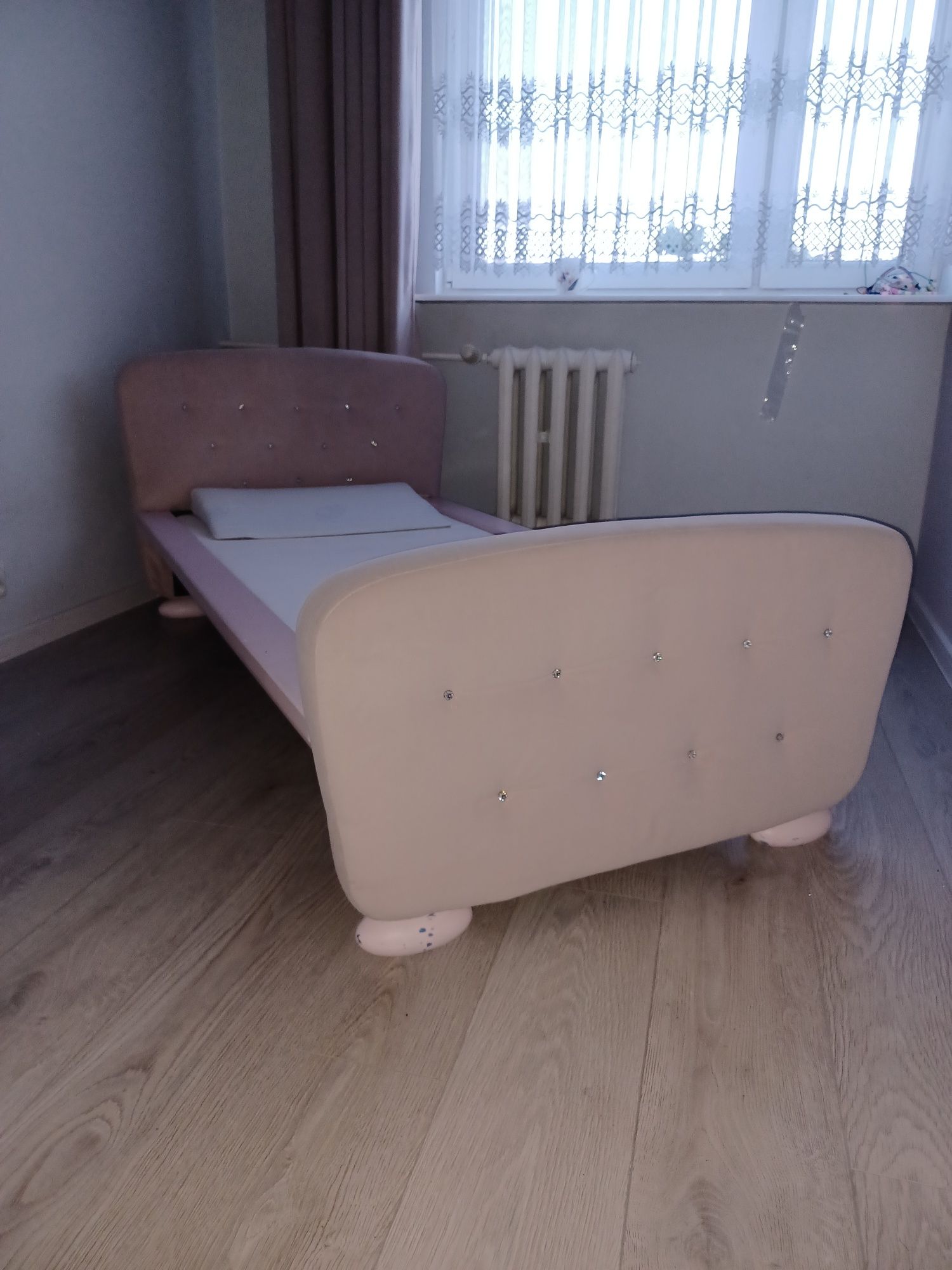 Łóżeczko dla dziewczynki