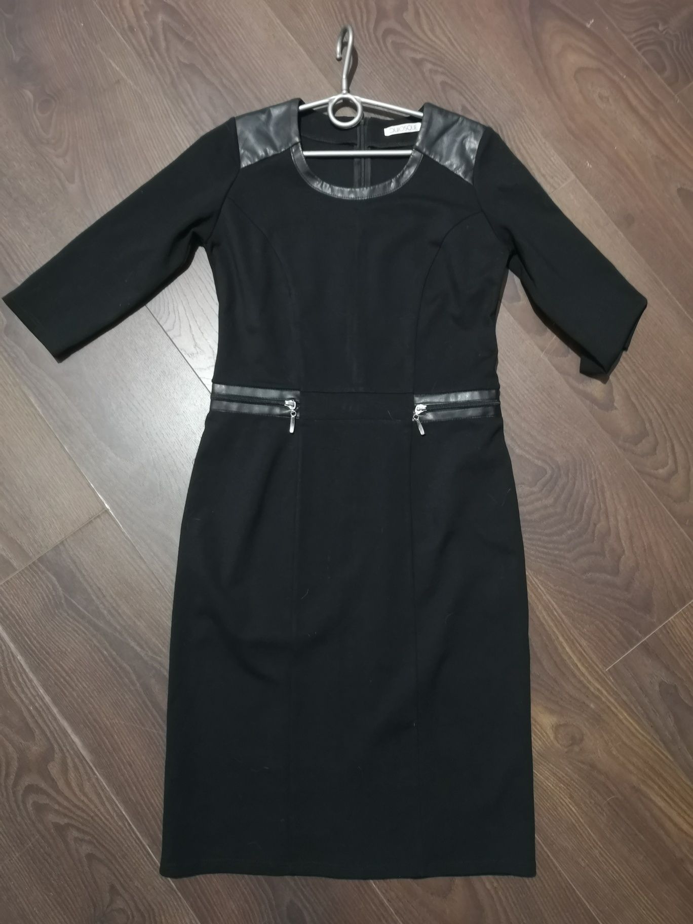 Czarna sukienka Quiosque rozm 38
