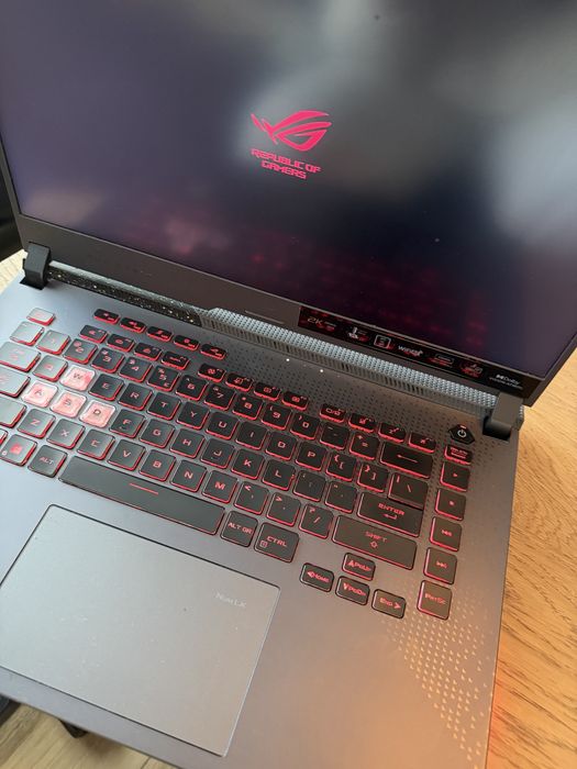 Laptop gamingowy Asus ROG Strix g513rw