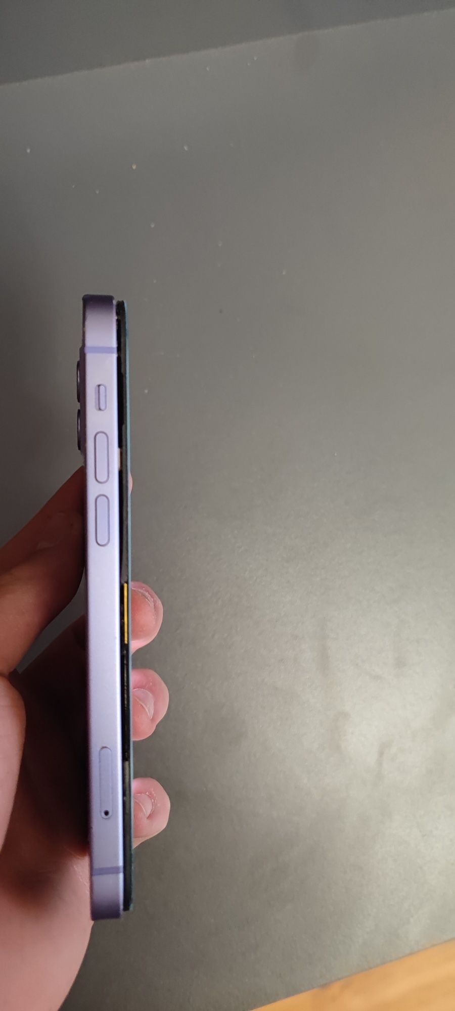 Telefon iPhone 12