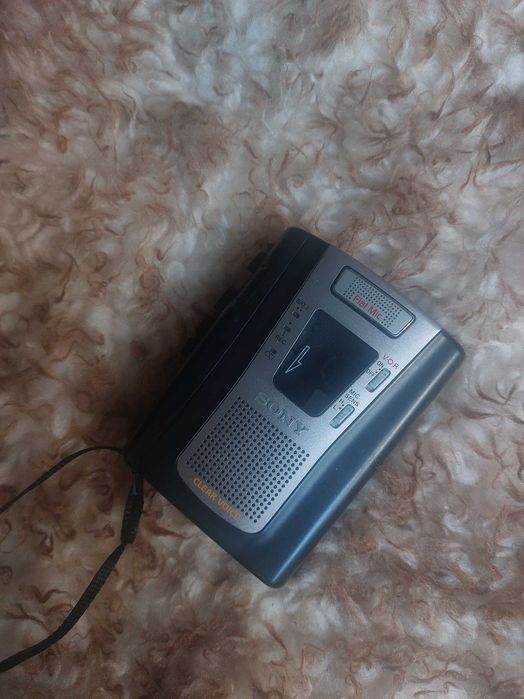 magnetofon przenośny / odtwarzacz kaset Sony TCM459-V