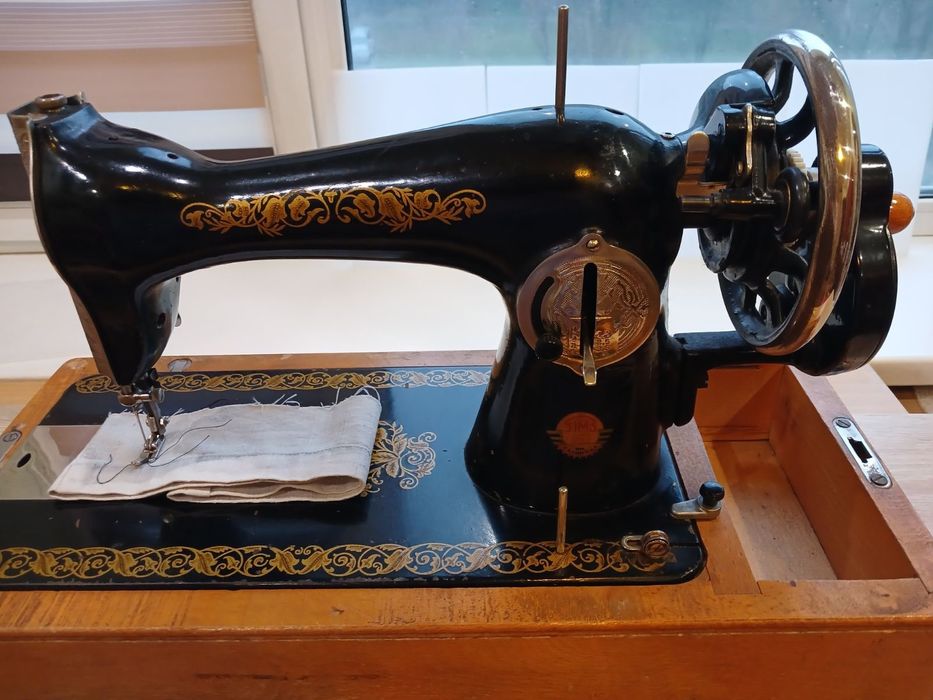 Швейна машинка подолка ( самовивіз)