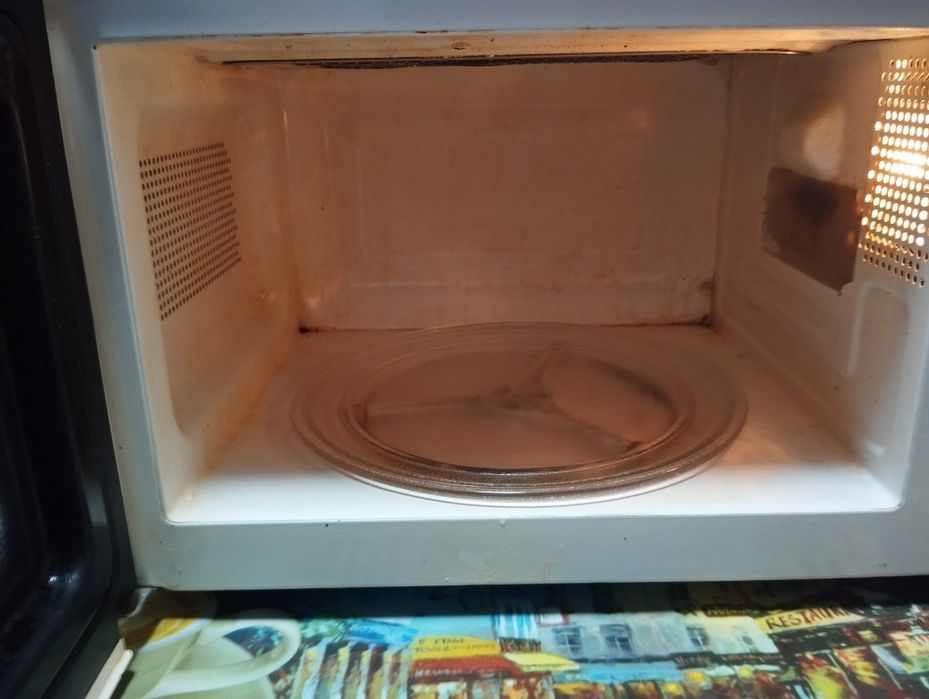 Микроволновая печь Elenberg