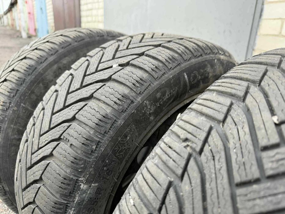 Зимові шини Michelin 205/55 R16 з сталевими дисками