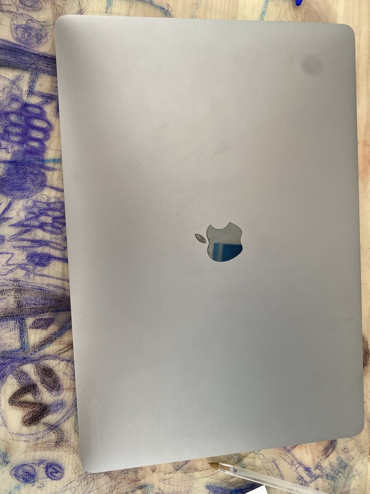 MacBook Pro 15’’ touch bar