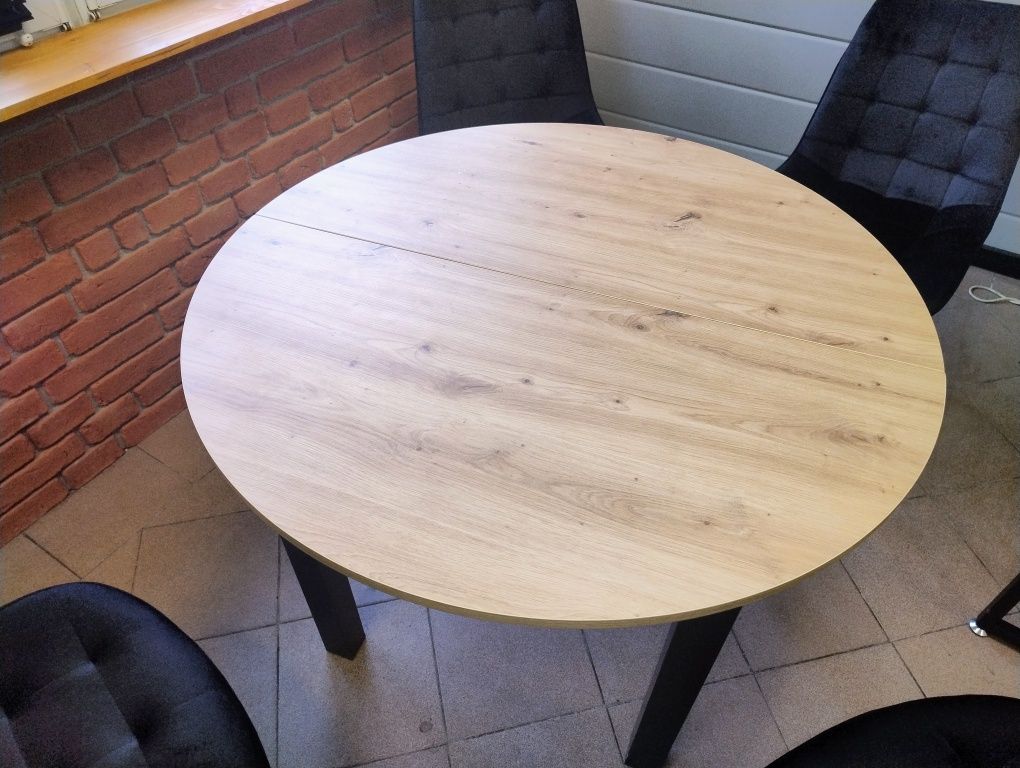 Stół rozkładany z krzesłami loft
