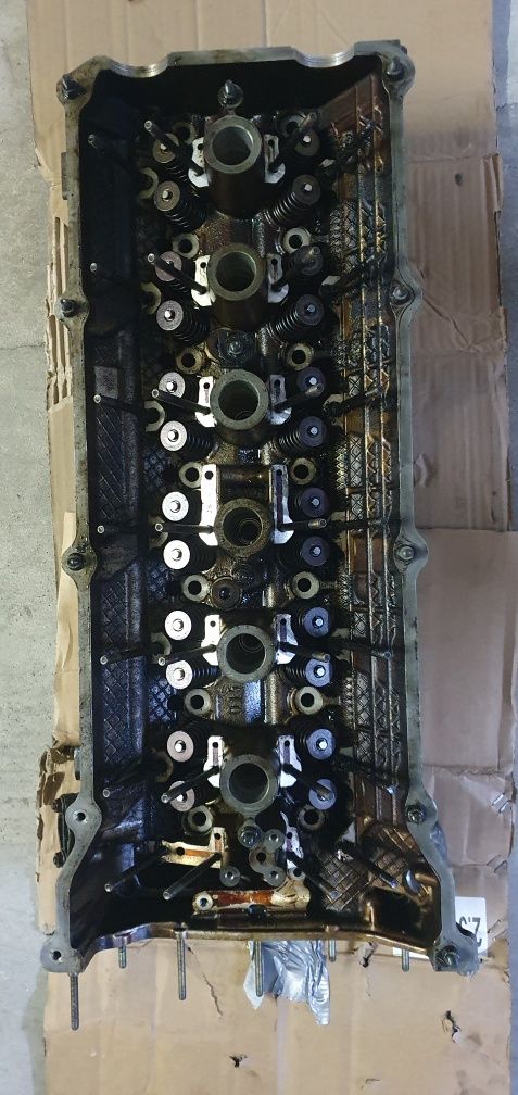Cabeça do motor de BMW 520I