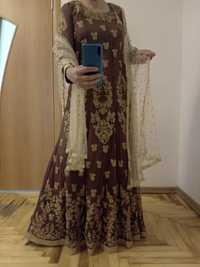 Шикарный комплект с вышивкой платье, штаны и шаль, индийский наряд