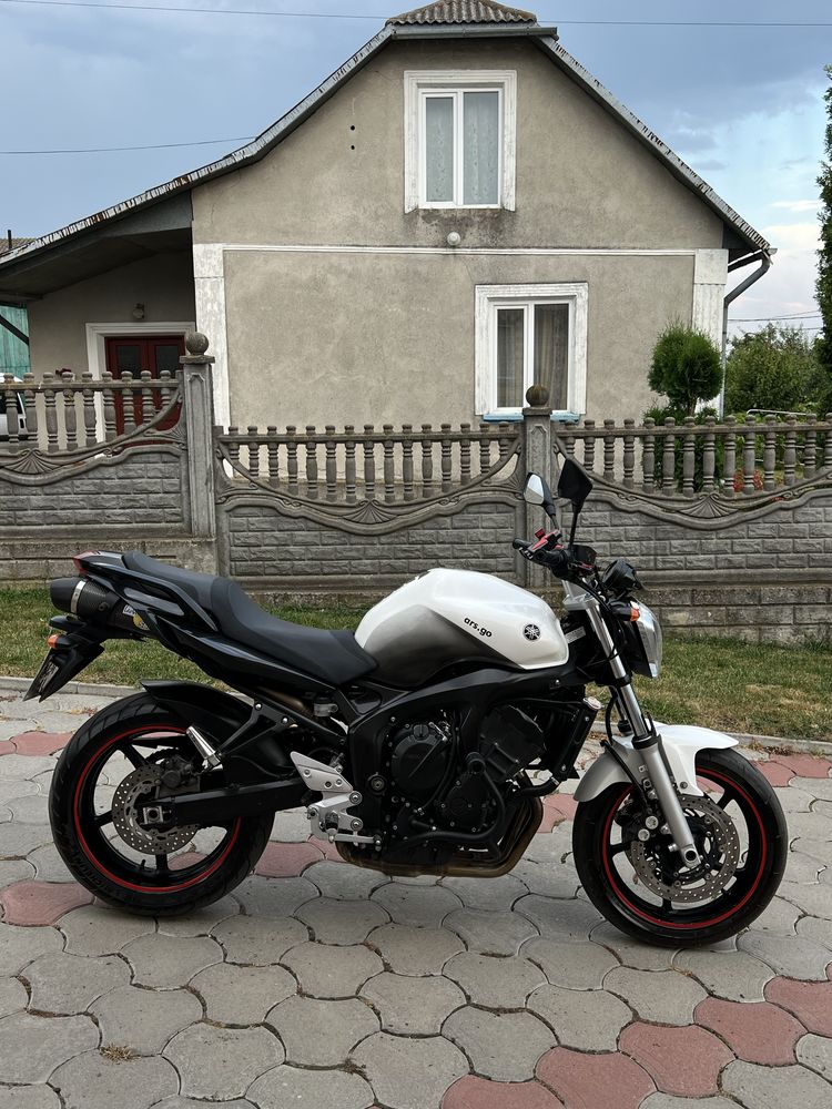 Продам мотоцикл Yamaha Fazer 600 - S2 (FZ-6)