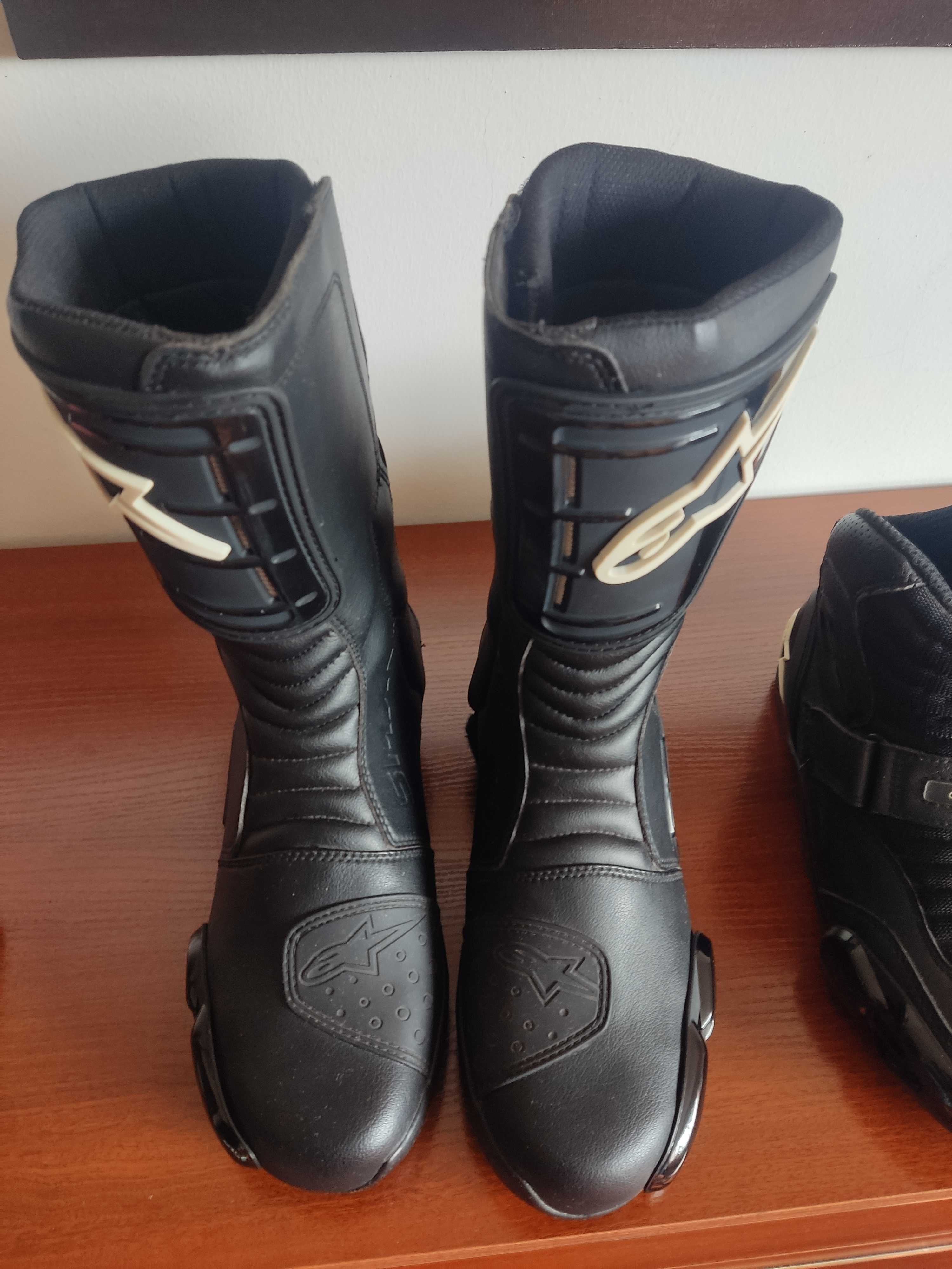 Botas  em bom estado