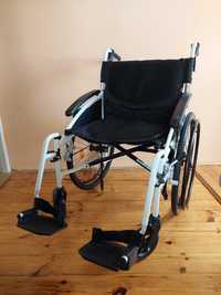 Wózek inwalidzki ; lekki, szeroki