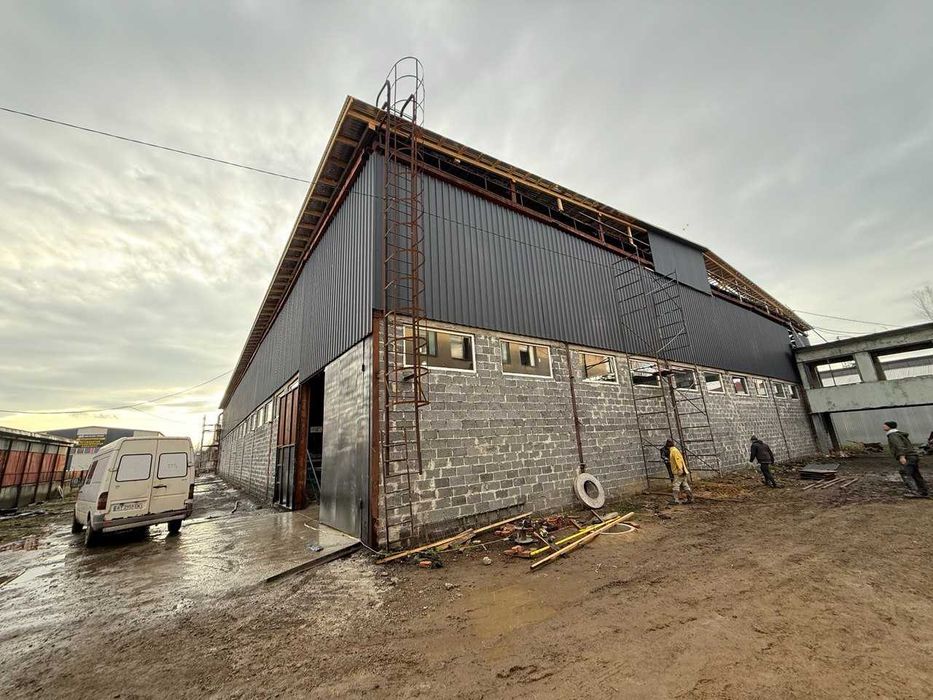 Продам виробничо-складське приміщення в м. Калуш 2000м2