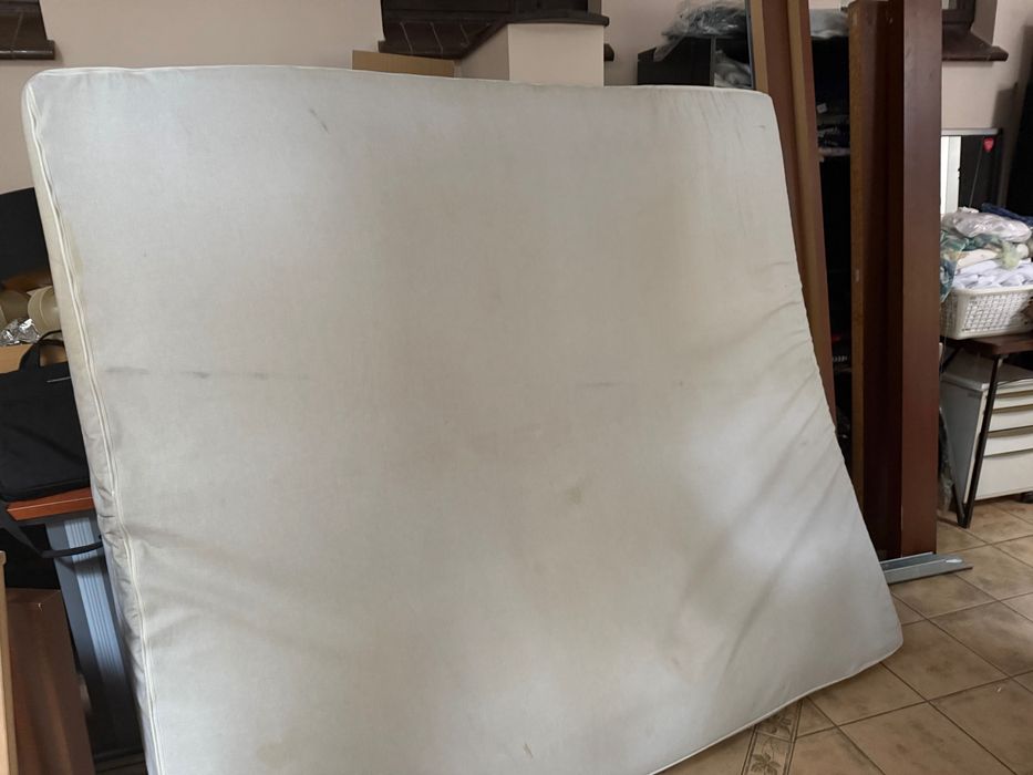 Materac używany oddam za darmo