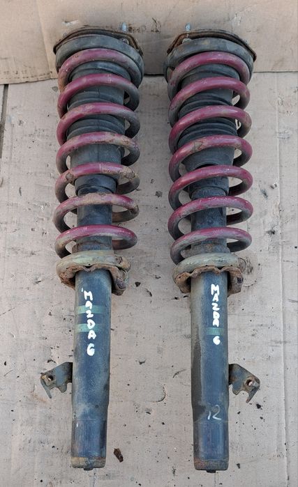 Mazda 6 Amortyzator przedni lewy przod komplet