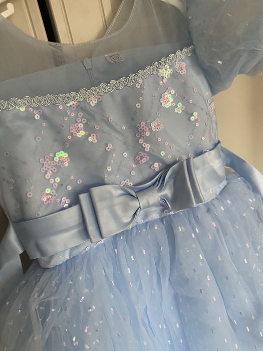 Sprzedam sukienkę na bal 104-110 Księżniczka/Kopciuszek