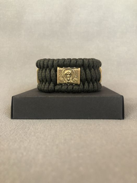 Браслет из паракорда