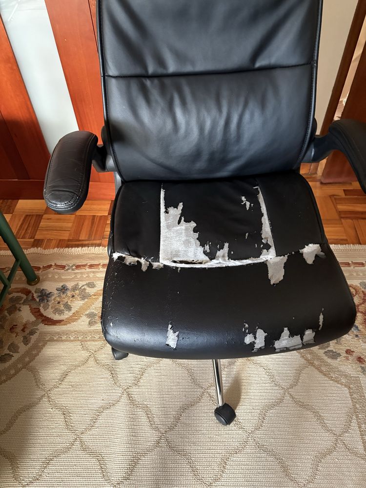 Cadeirao de secretaria para restauro
