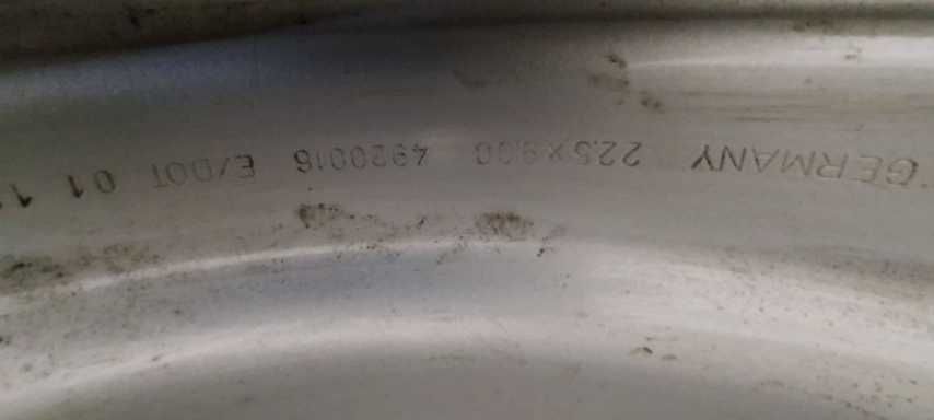 Felga stalowa 22,5x9 10 otworów nowa